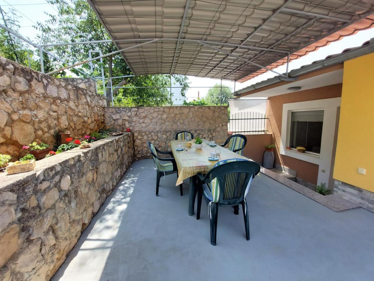 Holiday Home Oliva ビリセ エクステリア 写真