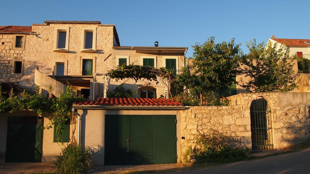 Holiday Home Oliva ビリセ エクステリア 写真